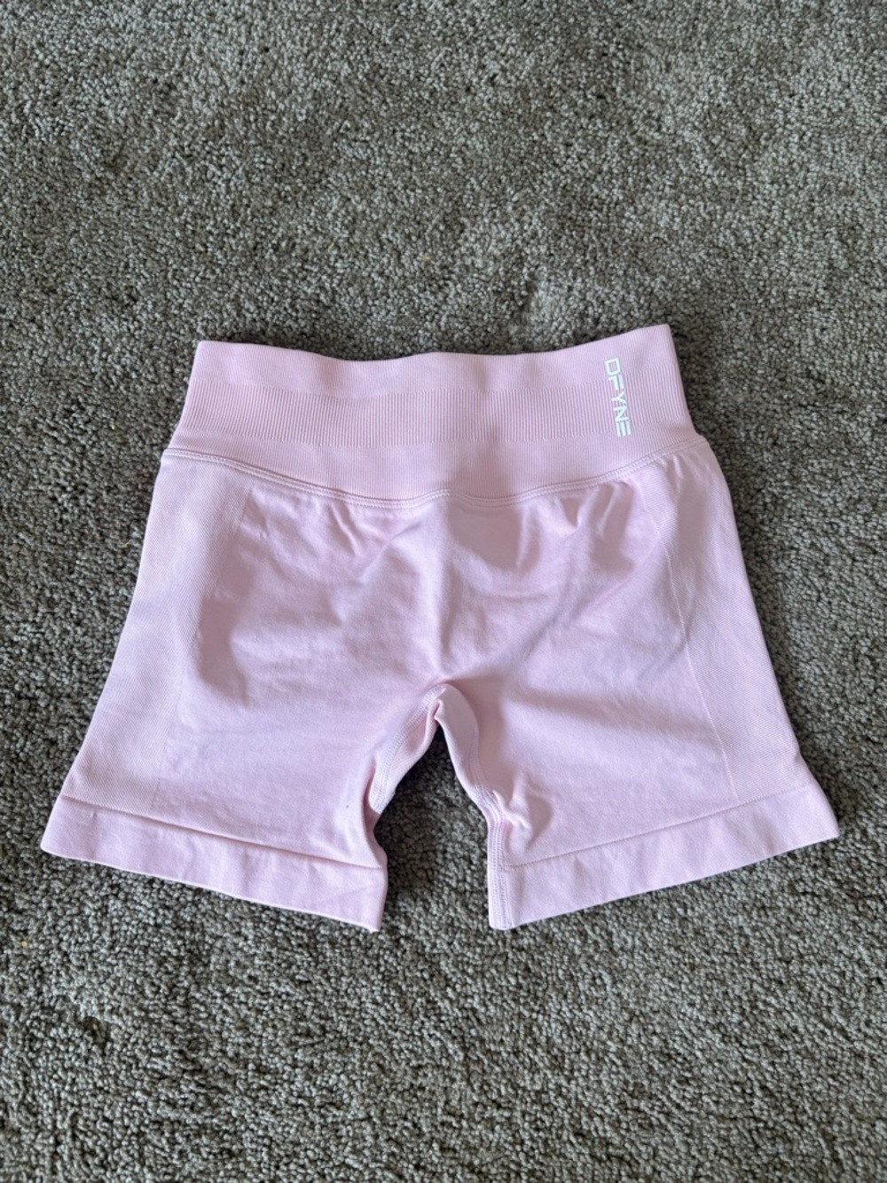 DFYNE light rose impact shorts